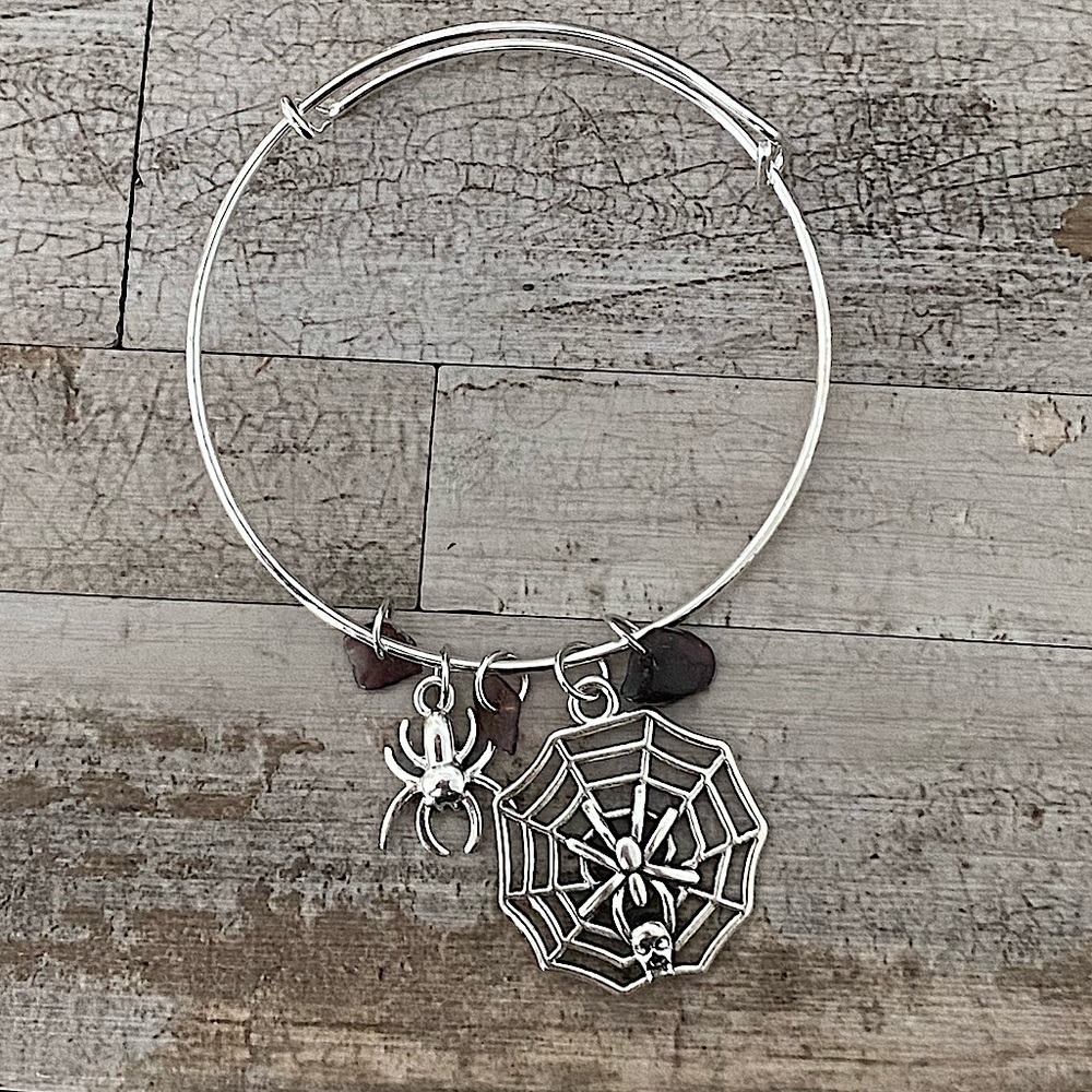 CAUGHT IN YOUR WEB spider charm bracelet silver